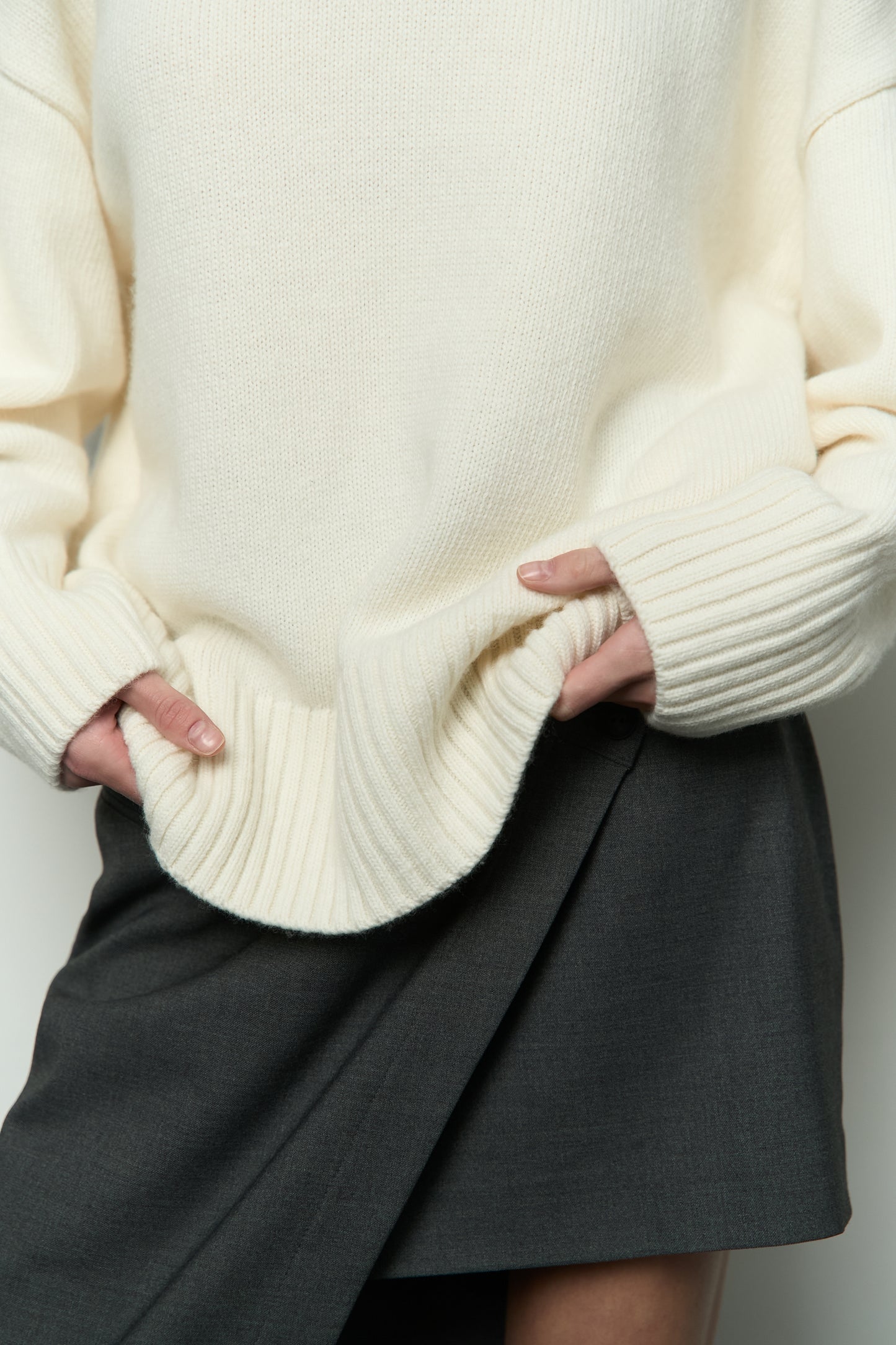 ВОВНЯНИЙ СВЕТР MELLOW