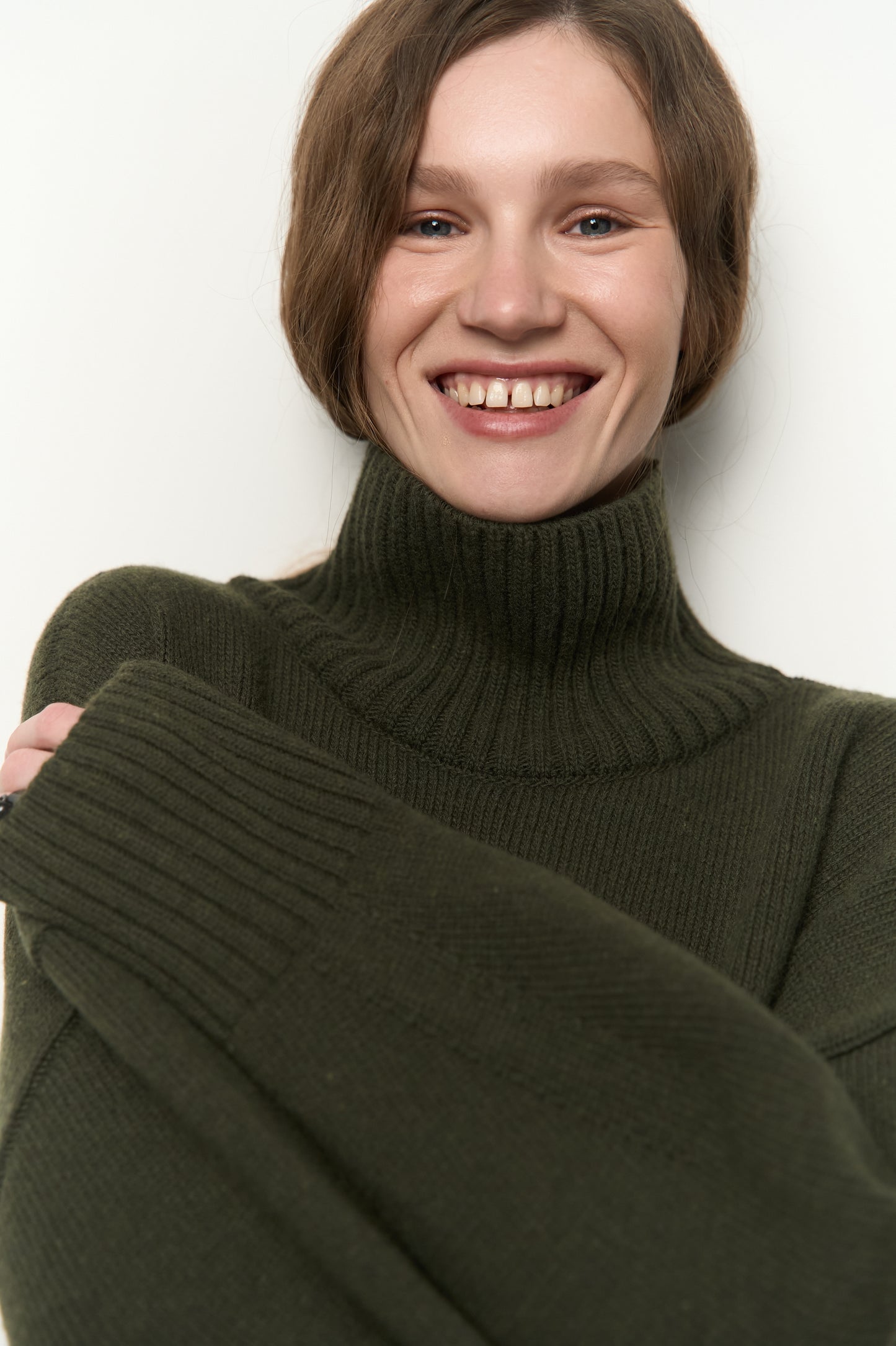 ВОВНЯНИЙ СВЕТР MELLOW