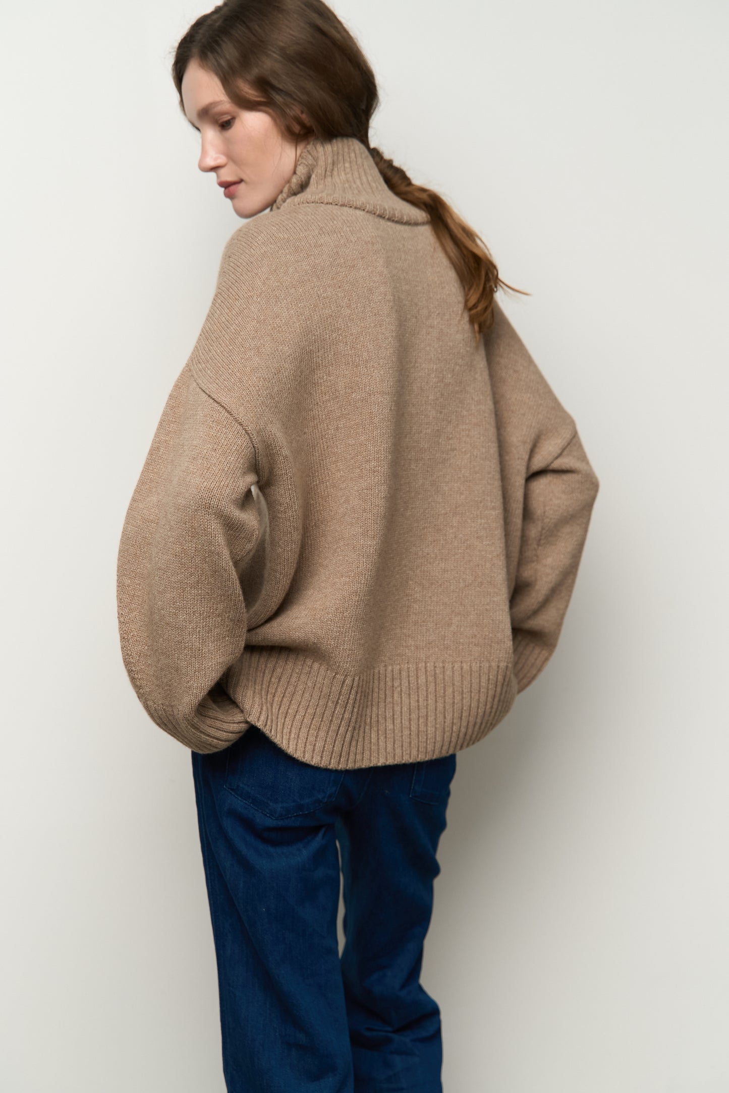 ВОВНЯНИЙ СВЕТР MELLOW