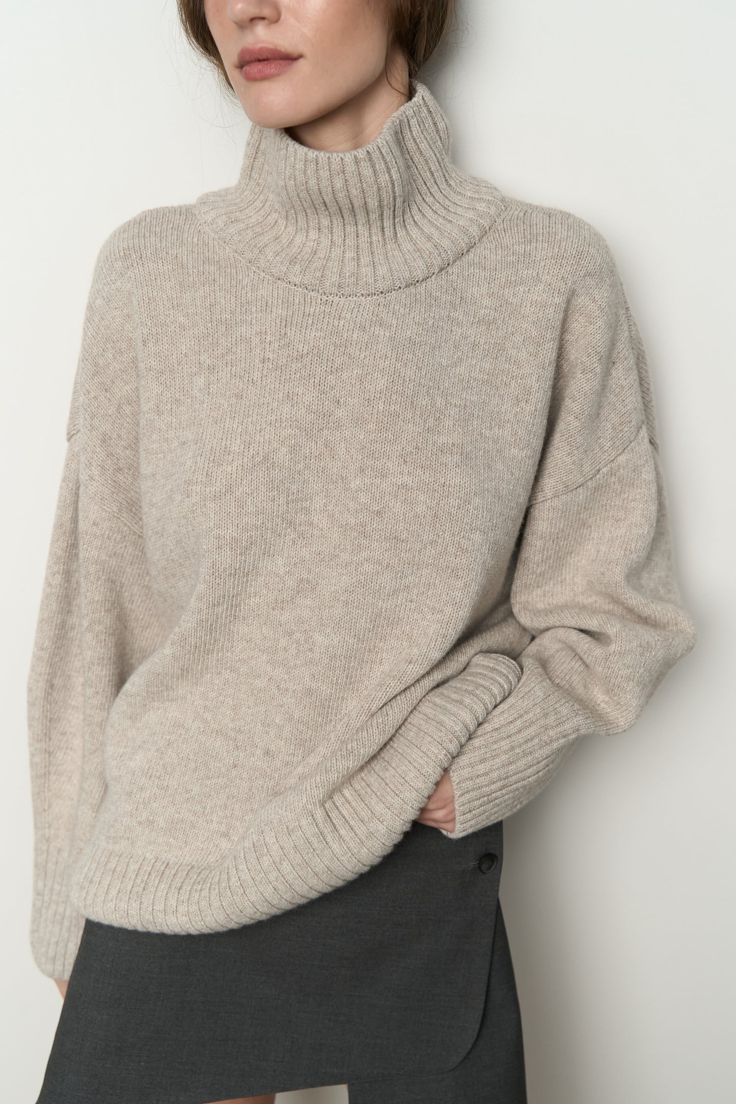 ВОВНЯНИЙ СВЕТР MELLOW