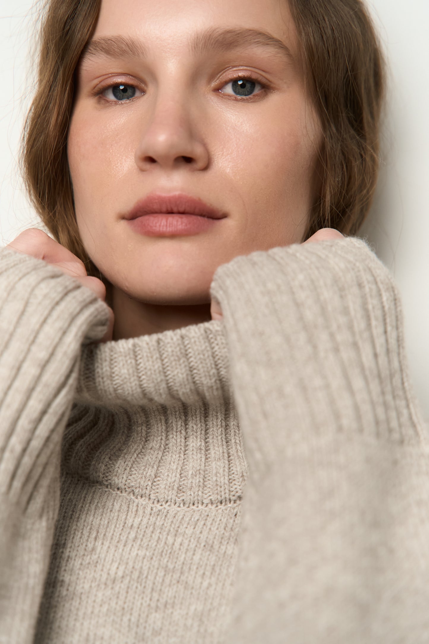 ВОВНЯНИЙ СВЕТР MELLOW